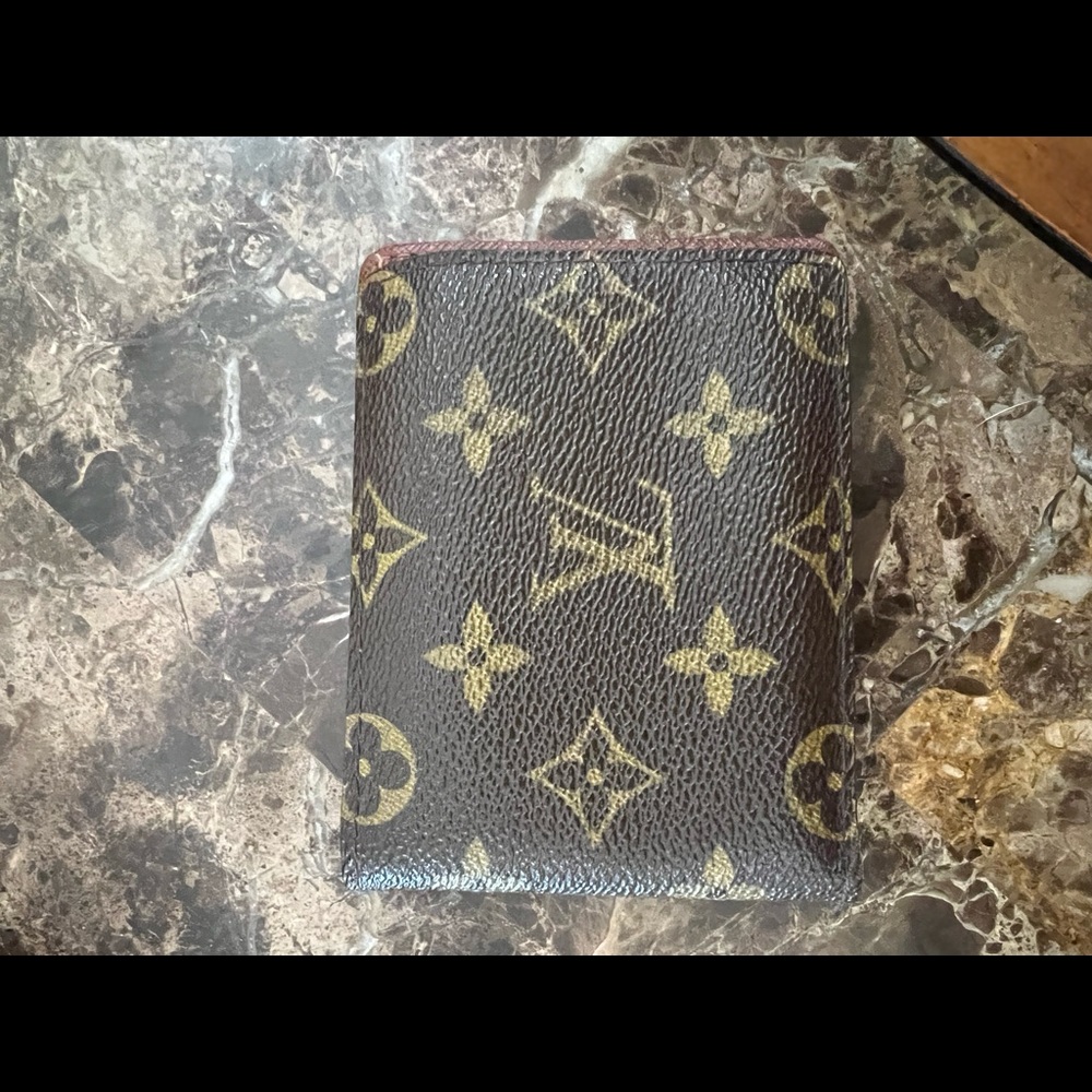LV wallet
